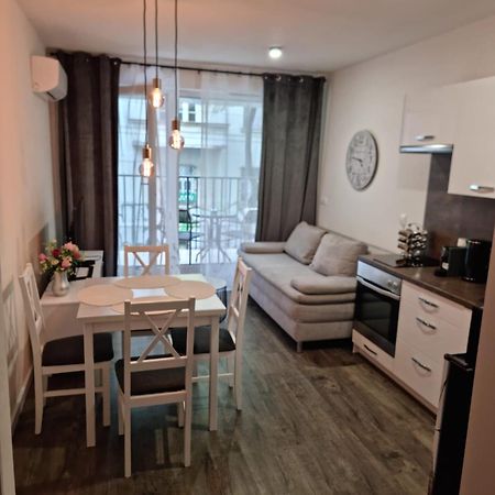 Apartman - Centrum Братислава Экстерьер фото