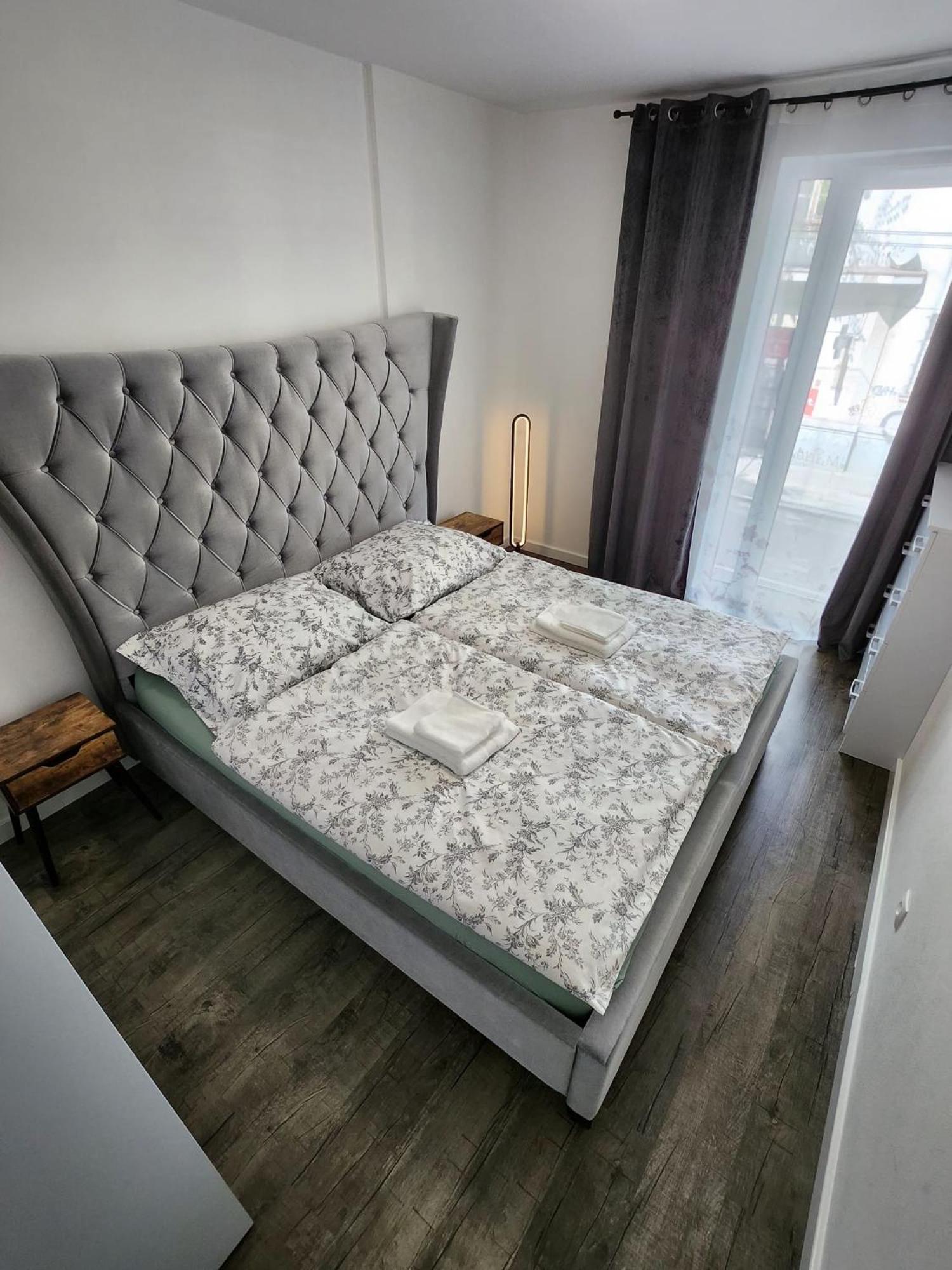 Apartman - Centrum Братислава Экстерьер фото