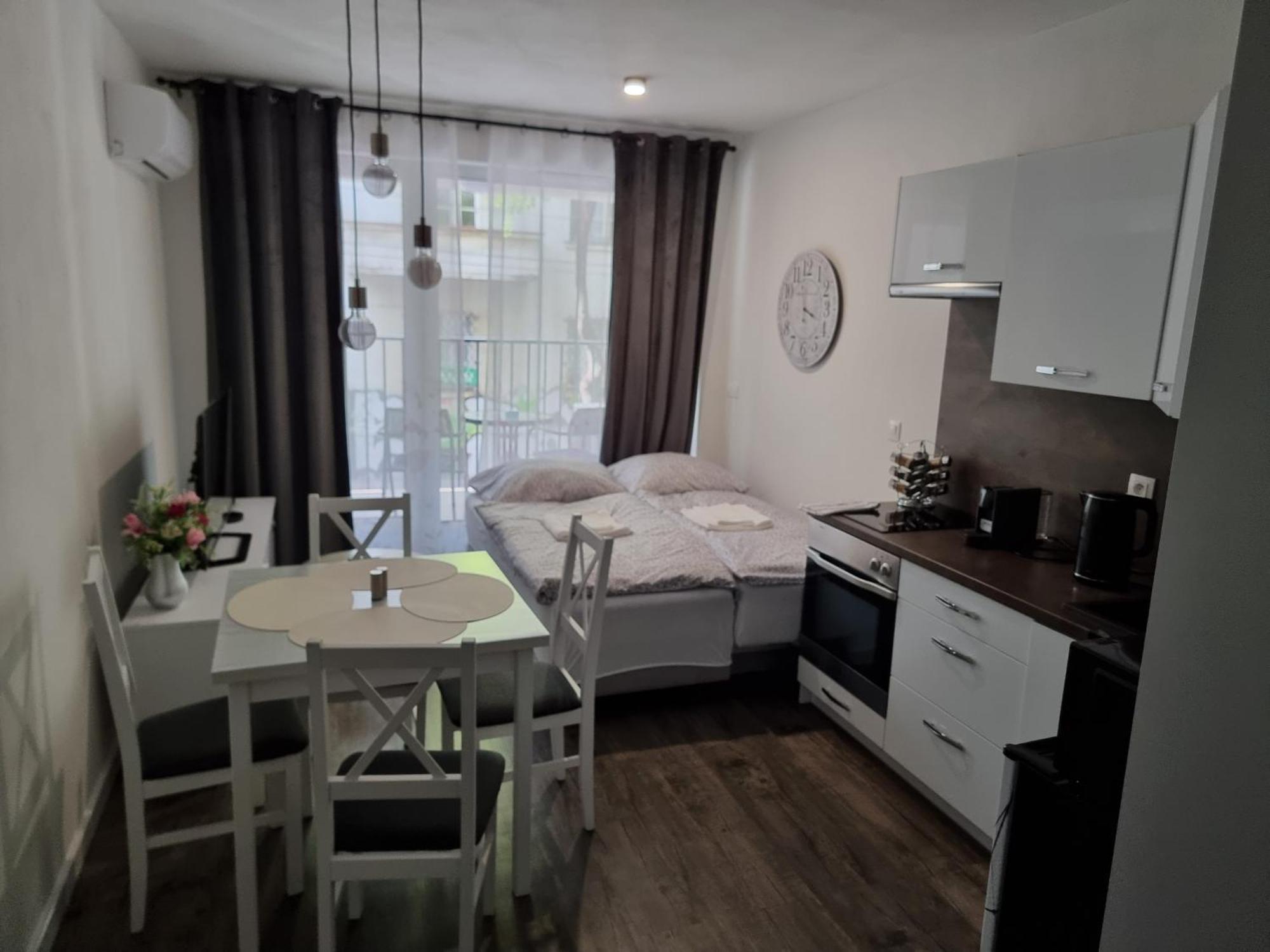 Apartman - Centrum Братислава Экстерьер фото